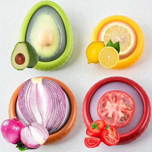 Couvercles SkyGrip colorés sur avocat, citron, oignon et tomate pour conservation alimentaire
