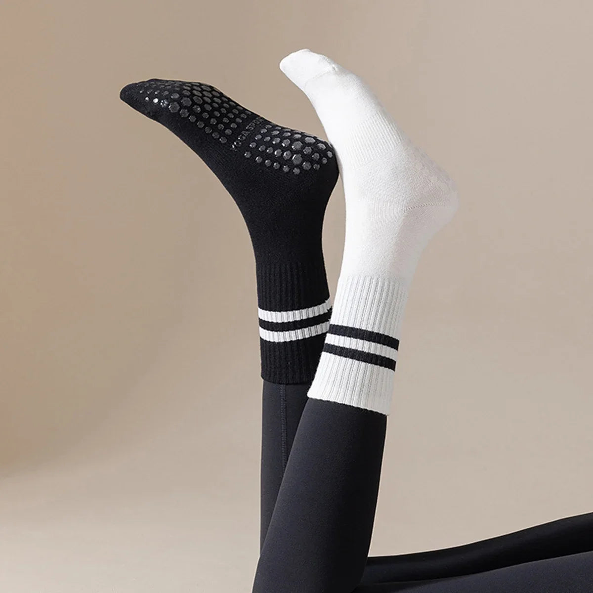 Chaussettes Antidérapantes Pilates & Yoga – Lot 1/2/3/6
